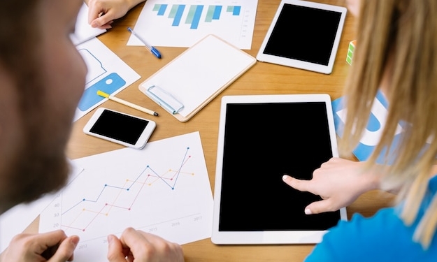 Генератор случайных чисел : опросы, аналитика и сегментация аудитории